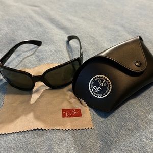 Rayban 4068 Square Sunglasses